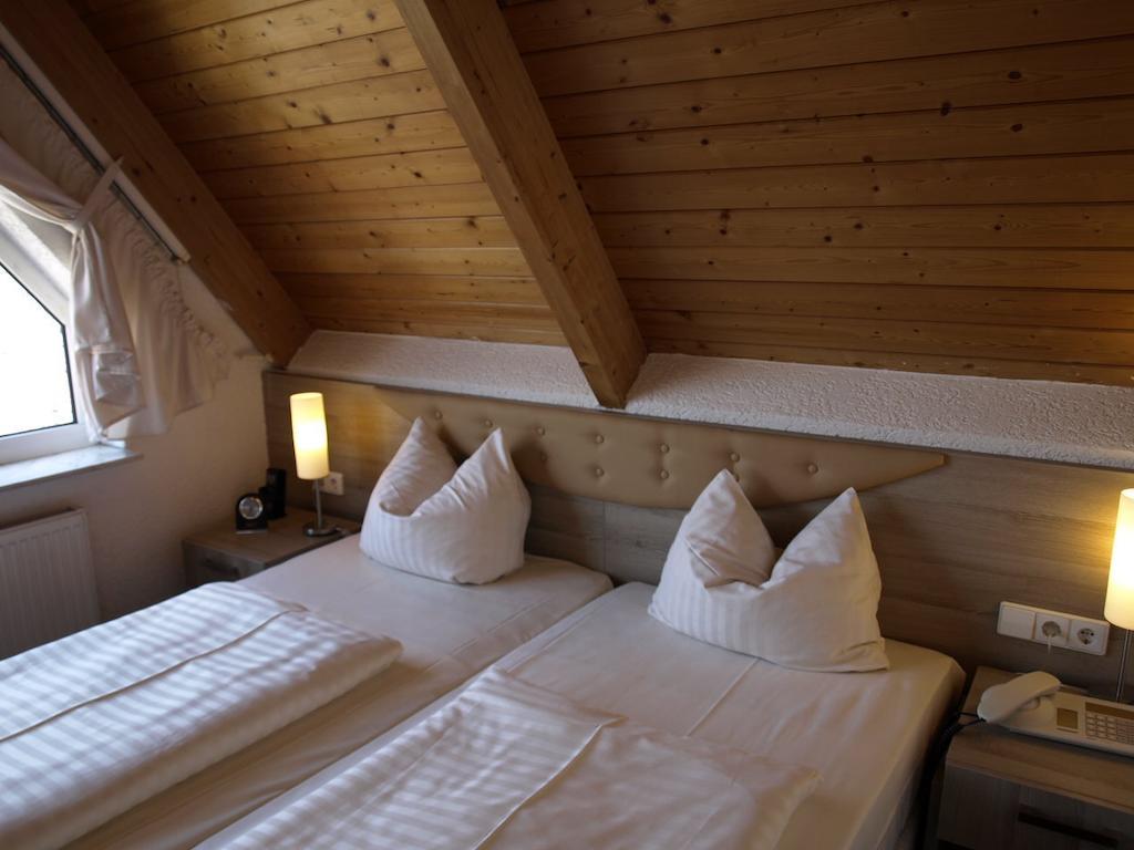 Airport Hotel Filder Post Stuttgart Bagian luar foto