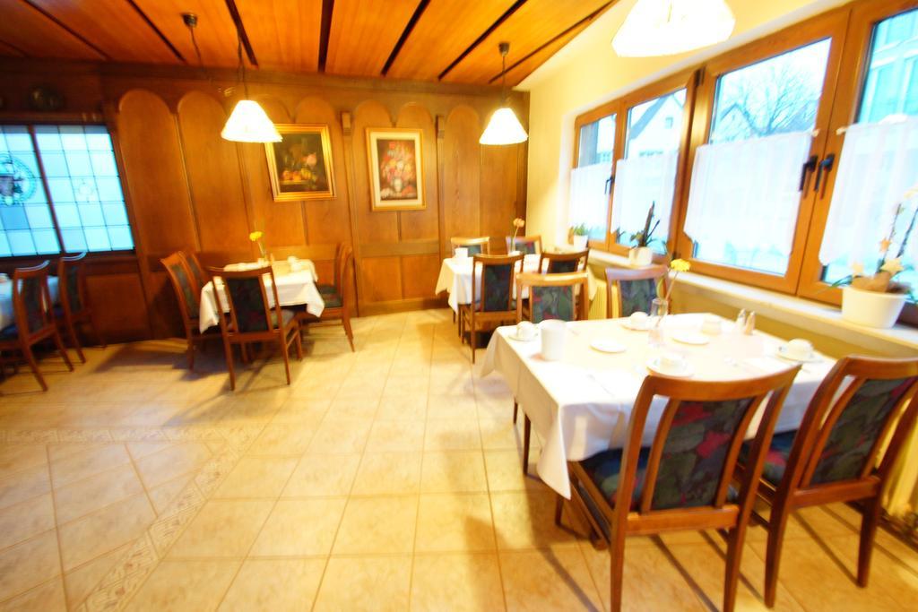 Airport Hotel Filder Post Stuttgart Bagian luar foto